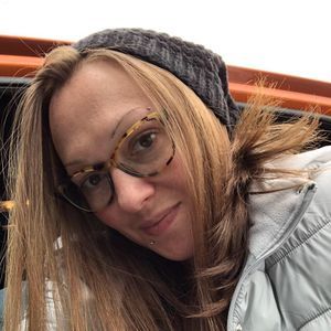 Meet your Posher, Miya